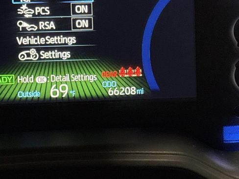 Used 2022 Toyota Corolla LE FWD image 13