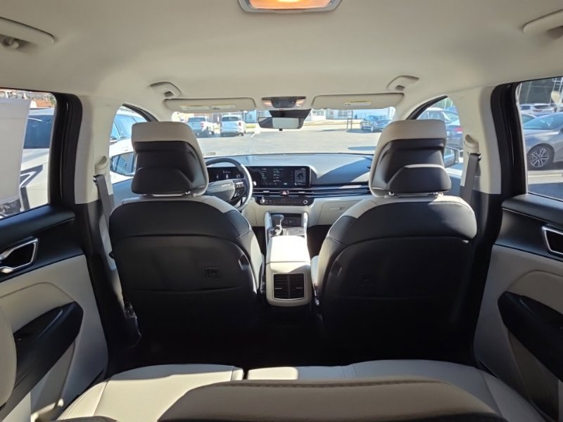New 2026 Kia Sportage EX FWD image 11