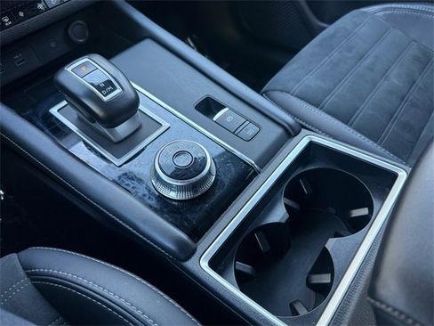 Used 2024 Mitsubishi Outlander SE image 21