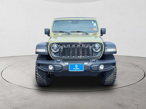 Used 2025 Jeep Wrangler Sport AWD/4WD image 2