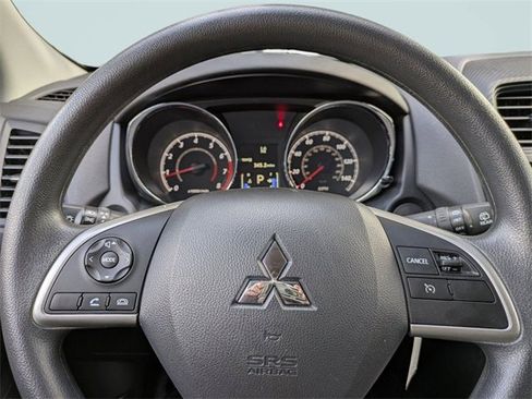 Used 2025 Mitsubishi Outlander Sport ES image 27
