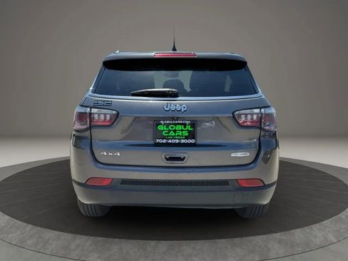 Used 2022 Jeep Compass Latitude image 6