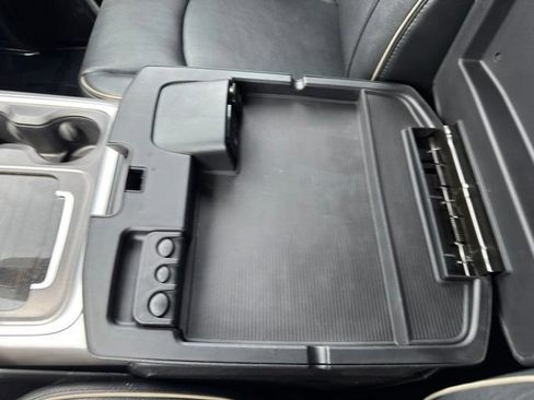 Used 2017 RAM 1500 Limited AWD/4WD image 25