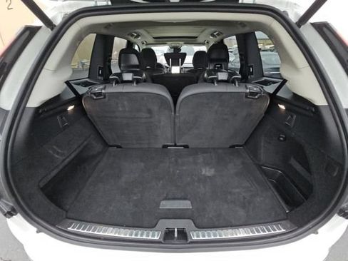 Used 2025 Volvo XC90 B5 Plus AWD/4WD image 13