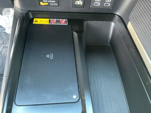 Used 2026 Toyota Camry SE w/ Convenience Package AWD/4WD image 24