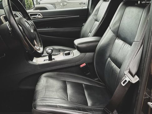 Used 2015 Jeep Grand Cherokee Limited AWD/4WD image 22