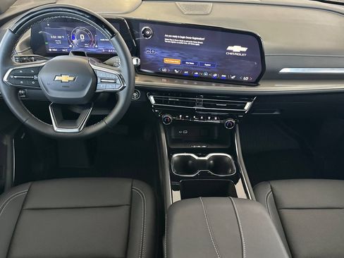 New 2026 Chevrolet Traverse LT w/ Enhanced Driving Package AWD/4WD image 15