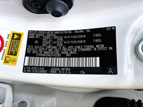 Used 2016 Toyota Highlander Limited Platinum FWD image 32