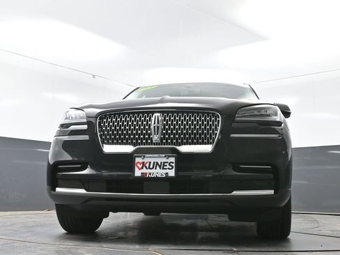 Used 2023 Lincoln Aviator AWD image 58
