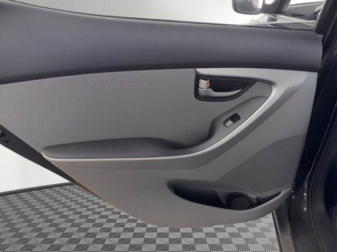 Used 2014 Hyundai Elantra SE w/ Option Group 02 image 17