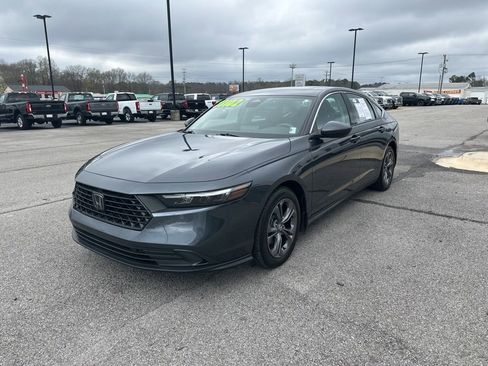 Used 2023 Honda Accord EX image 4