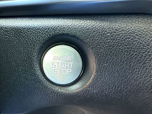 Used 2025 Kia Sorento EX w/ EX Panoramic Sunroof Package image 29