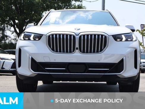 Used 2024 BMW X5 sDrive40i w/ Premium Package RWD image 3