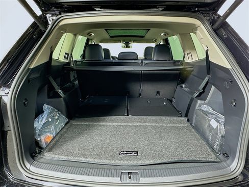 New 2026 Volkswagen Atlas SEL Premium R-Line image 16