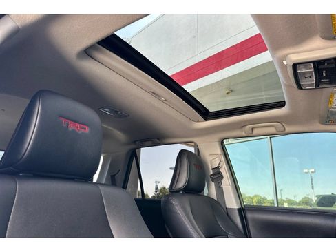 Used 2022 Toyota 4Runner TRD Pro AWD/4WD image 17