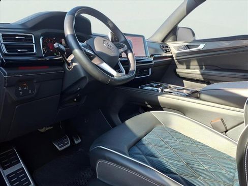 Certified 2024 Volkswagen Atlas Cross Sport SEL Premium R-Line image 17