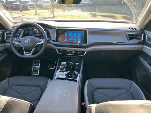 Certified 2025 Volkswagen Atlas Peak Edition SE image 10