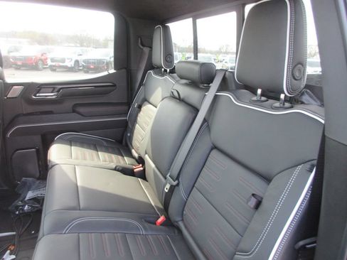 New 2026 GMC Sierra 1500 AT4X AWD/4WD image 17