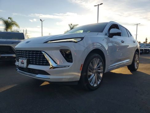 New 2026 Buick Envision Avenir image 2