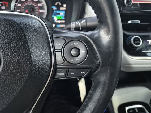 Used 2021 Toyota Corolla SE FWD image 23