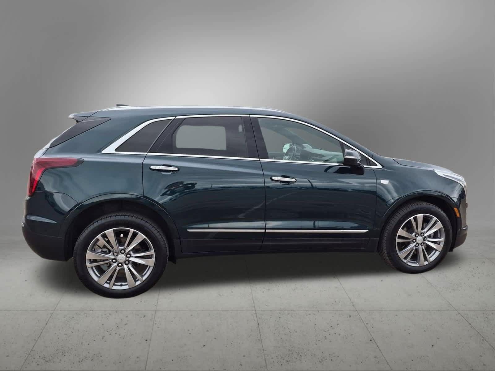 Used 2025 Cadillac XT5 Premium Luxury AWD/4WD image 7