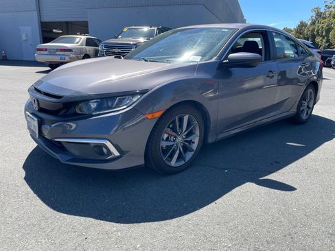 Used 2019 Honda Civic EX image 1