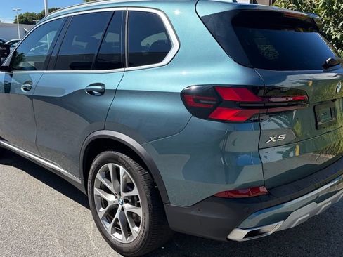 Certified 2026 BMW X5 xDrive40i AWD/4WD image 2