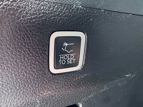 Used 2024 Jeep Wagoneer L Series II w/ Flexible Seating Group image 41