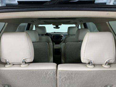 Used 2020 GMC Acadia Denali w/ Denali Ultimate Package image 14