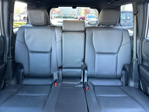 Used 2025 Toyota Land Cruiser image 24