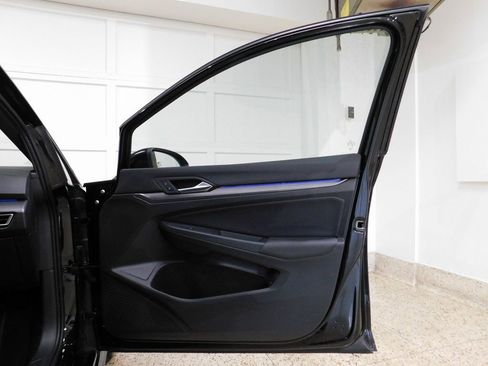 Used 2025 Volkswagen Golf image 98