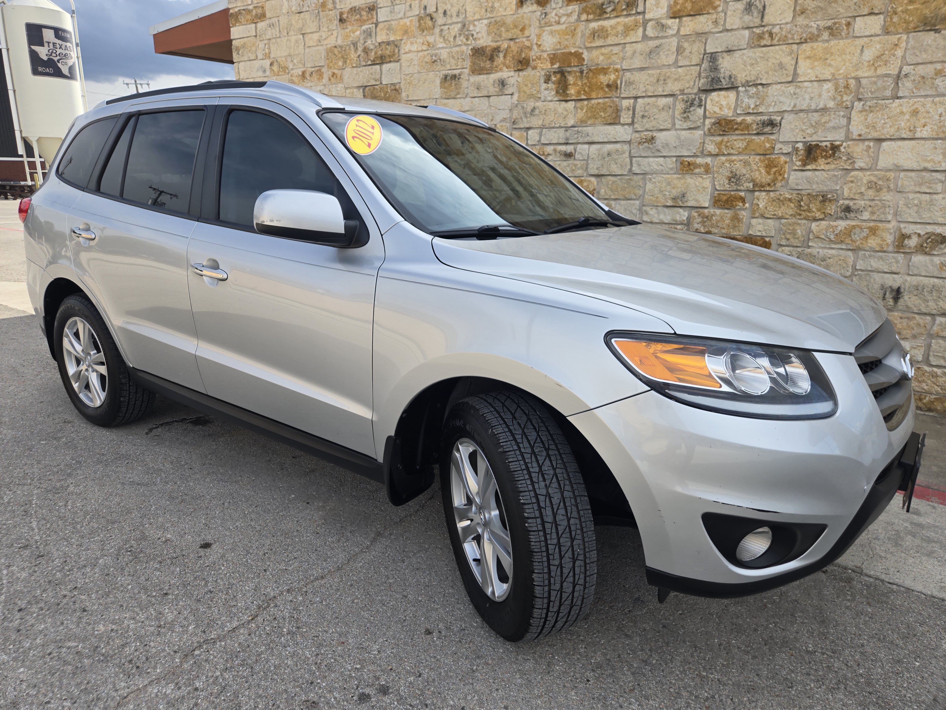 Used 2012 Hyundai Santa Fe Limited FWD image 19