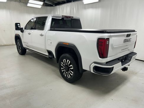 Used 2024 GMC Sierra 2500 Denali Ultimate AWD/4WD image 6
