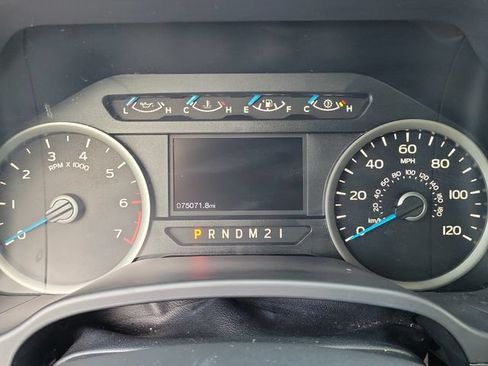 Used 2017 Ford F150 XLT w/ Equipment Group 302A Luxury RWD image 19