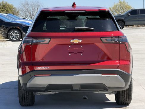 New 2026 Chevrolet Equinox LT image 5