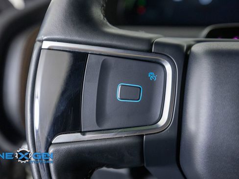 Used 2025 Ford Expedition Tremor AWD/4WD image 14
