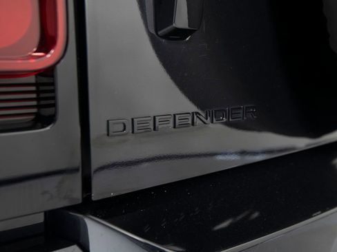 Used 2024 Land Rover Defender 90 X-Dynamic SE AWD/4WD image 39