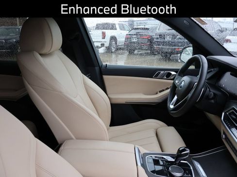 Used 2022 BMW X5 xDrive40i AWD/4WD image 9