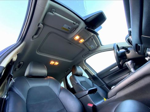 Used 2020 MAZDA CX-5 Touring image 13