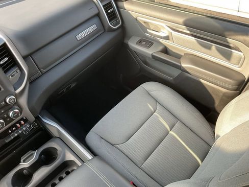 Used 2021 RAM 1500 Big Horn image 17