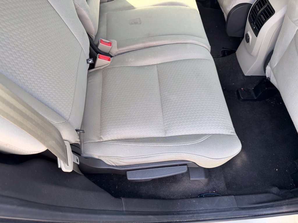 Used 2018 Ford Escape SE w/ SE Sync 3 Package FWD image 16