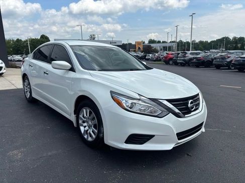 Used 2018 Nissan Altima 2.5 S w/ S Convenience Package FWD image 5