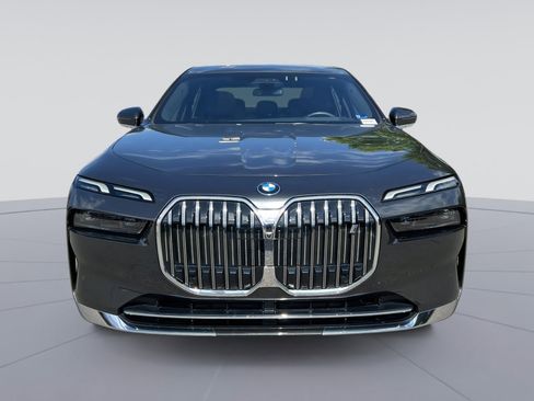 Used 2024 BMW i7 xDrive60 RWD image 12