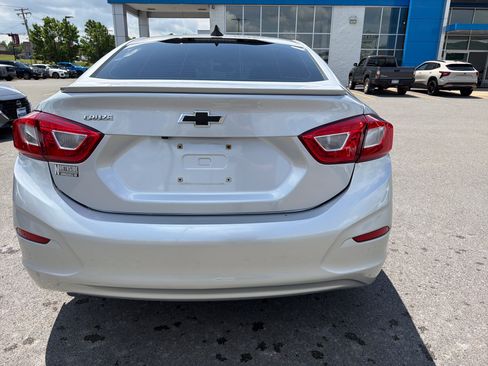 Used 2019 Chevrolet Cruze LS w/ LS Convenience Package FWD image 7