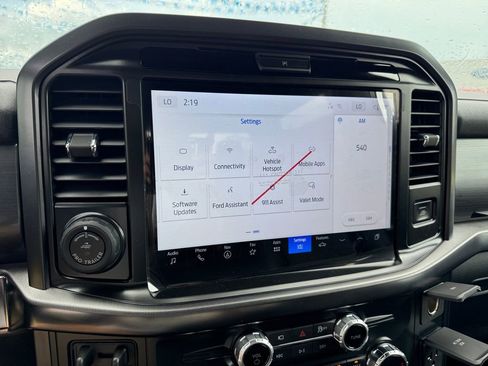 New 2025 Ford F150 Lariat w/ Equipment Group 501A Mid image 36