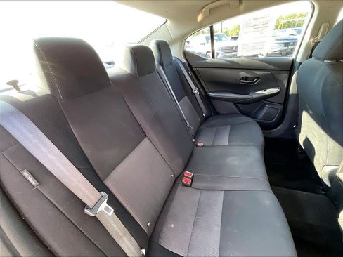 Used 2024 Nissan Sentra SV FWD image 15