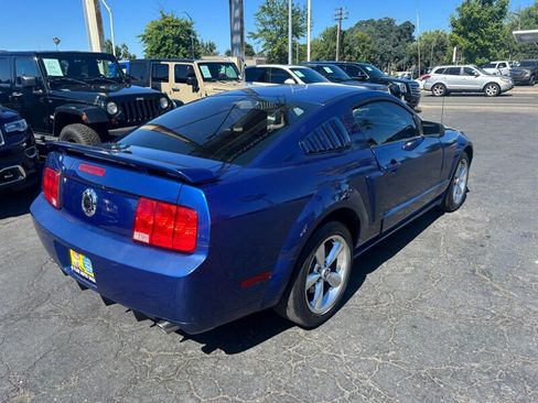Used 2008 Ford Mustang GT Premium RWD image 4