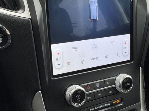 Used 2024 Ford Edge SEL w/ Convenience Package image 22