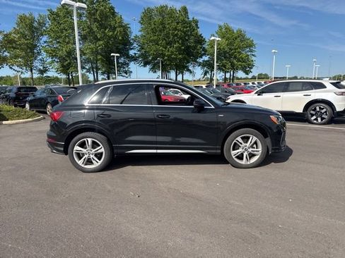 Used 2021 Audi Q3 2.0T Premium w/ Convenience Package AWD/4WD image 11