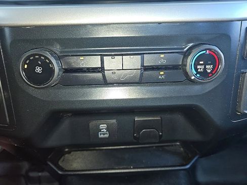 Used 2022 Ford F150 XL image 20